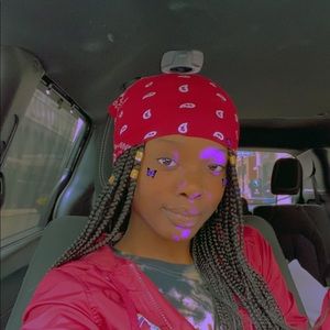 Meet your Posher, Arthea’